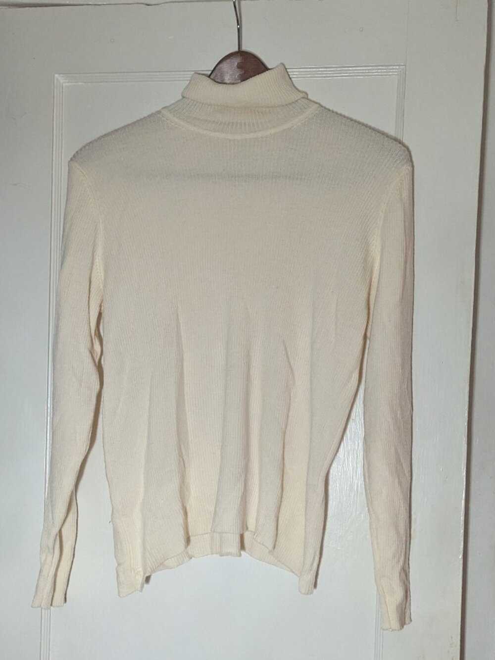 Lord and taylor cream turtleneck sweater 100% extra fine merino woolmark cert XL